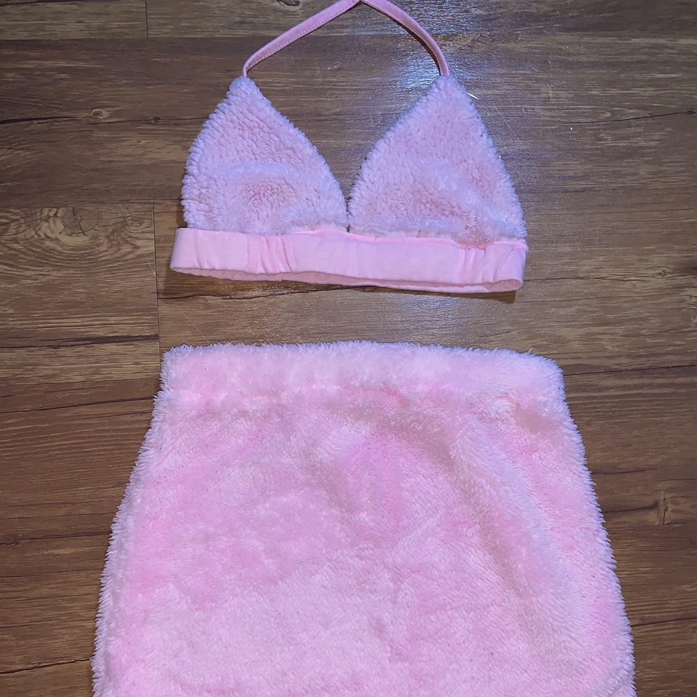 FLUFFY PINK TWO PIECE SET